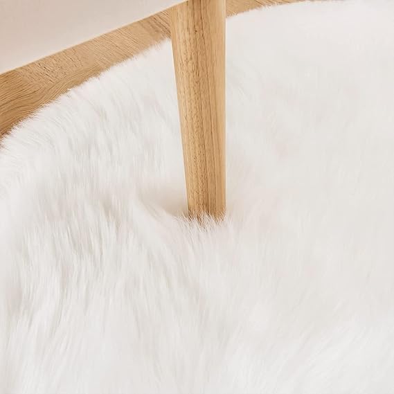 Circular Soft Carpet, White Plush Carpet